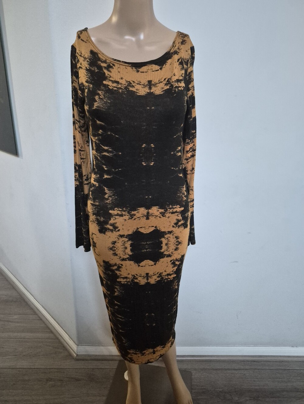 INSTYLE NWNT Women's Long Sleeve Tie-Dye Bodycon Dress - Black & Orange Size M/L